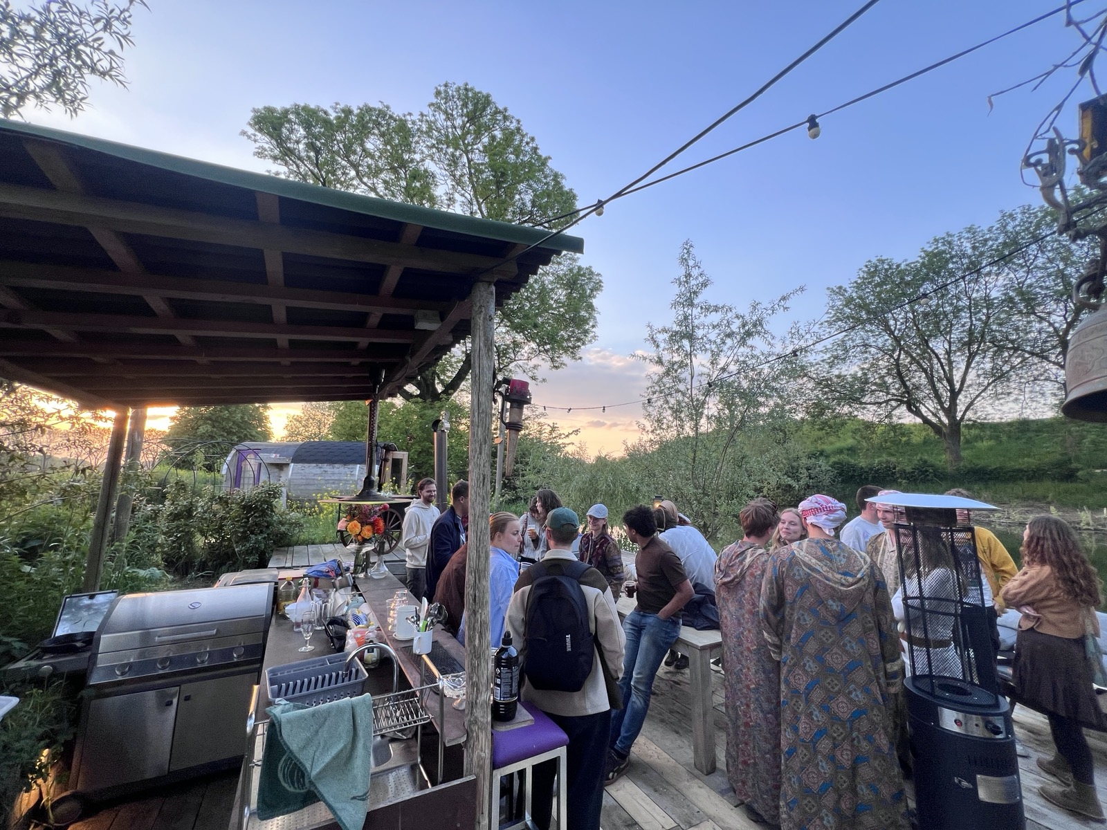 Zonsondergang borrel